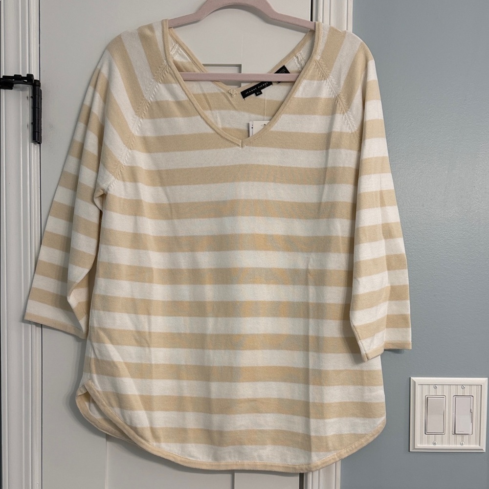 JEANNE PIERRE Cream and White Striped V-Neck 3/4 Sleeve Top